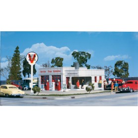 Walthers Cornerstone 3072 (HO) Al's Victory Service Gas Station -- Kit