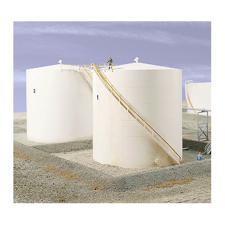 Walthers Cornerstone 3168 (HO) Tall Oil Storage Tank w/Berm -- Kit