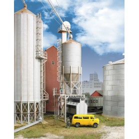 Walthers Cornerstone 2935 (HO) Grain Surge Bin -- Kit