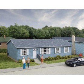 Walthers Cornerstone 4150 (HO) Modern Sectional House -- Kit
