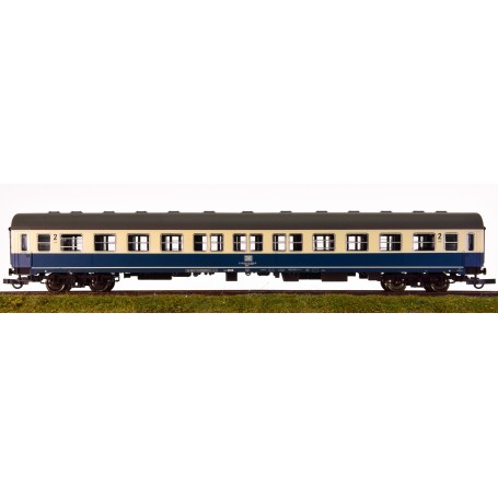 RoCo 44383 (HO) 2nd Class Passenger Car, DB (consignment)