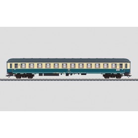 Märklin 43922 (HO) type Bm 235 compartment car, 2nd class - Era IV - marker lights
