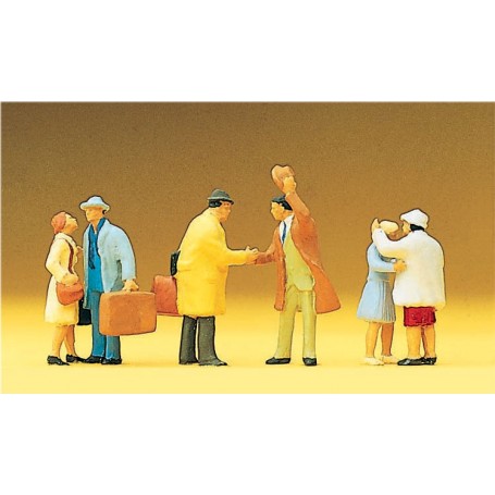 PREISER 10028 (HO) Passengers - Arriving