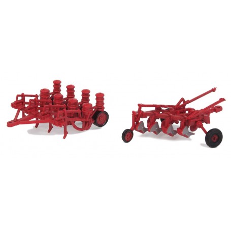 Walthers SceneMaster 4162 (HO) Farm Plow and Planter - Red