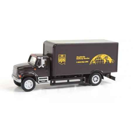 Walthers SceneMaster 11293 (HO) International® 4900 Single-Axle Box Van - United Parcel Service