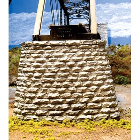Chooch Enterprise 8430 (HO) Single-Track Cut Stone Bridge Pier w/Pointed End