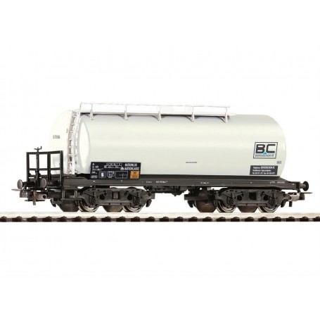 Piko 54929 (HO) 4-Axle Tank Car BC MAV, Era V