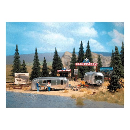 BUSCH 1054 (HO) Trailer Park Scene - Two "Airstream" Trailers