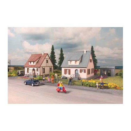 PIKO 61145 (HO) Classic Line - Neuburg Cottages, Building Kit