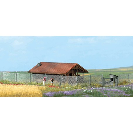 BUSCH 1017 (HO) Metal Industrial Fence - Kit