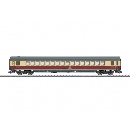 Märklin 43861 (HO) type Apmz 121 express open seating car, 1st class