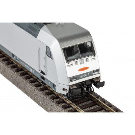 PIKO 58151 and 28350 (HO) Metropolitan Express Train (MET) BR 101