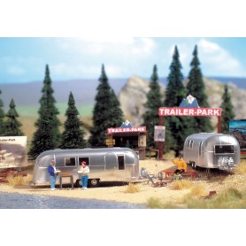 Walthers SceneMaster 2902 (HO) Camp Site with Two Trailers - Kit