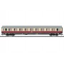 Märklin 43845 (HO) type Avümz 111 (DB) compartment car, 1st class, Era IV