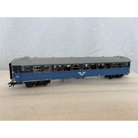 Märklin 4377 (HO) express passenger car 2nd class (SJ) B5 5007
