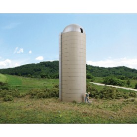 Walthers Cornerstone 3332 (HO) Concrete-Style Silo -- Kit