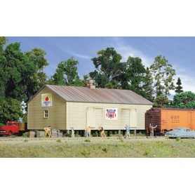 Walthers Cornertsone 3529 (HO) Storage Shed on Pilings -- Kit