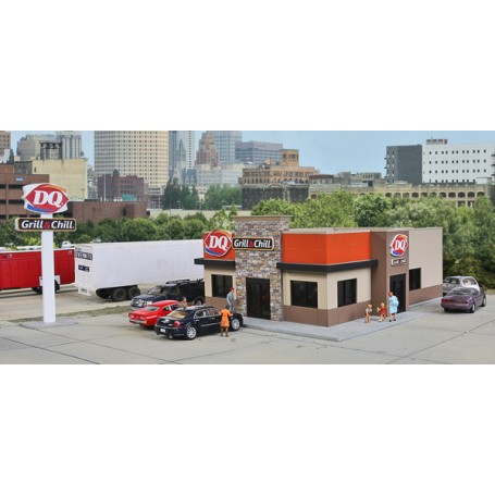 Walthers Cornerstone 3485 (HO) DQ Grill & Chill® -- Kit