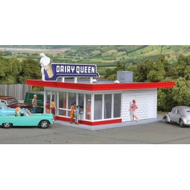 Walthers Cornerstone 3484 (HO) Vintage Dairy Queen® -- Kit