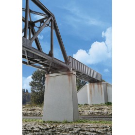 Walthers Cornerstone 4550 (HO) Single-Track Railroad Bridge Concrete Piers pkg(2)