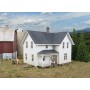 Walthers Cornerstone 3333 (HO) Lancaster Farmhouse -- Kit