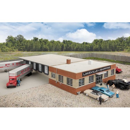 Walthers Cornerstone 4131 (HO) Cross-Dock Truck Facility -- Kit