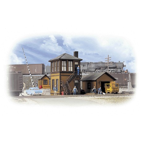 Walthers Cornerstone 3530 (HO) Trackside Structures Set -- Kit