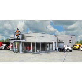 Walthers Cornerstone 4025 (HO) International Truck Dealership -- Kit