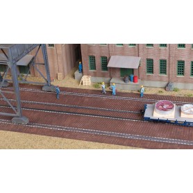 Walthers Cornerstone 4097 (HO) Brick Craneway Base and Street 3-Pack